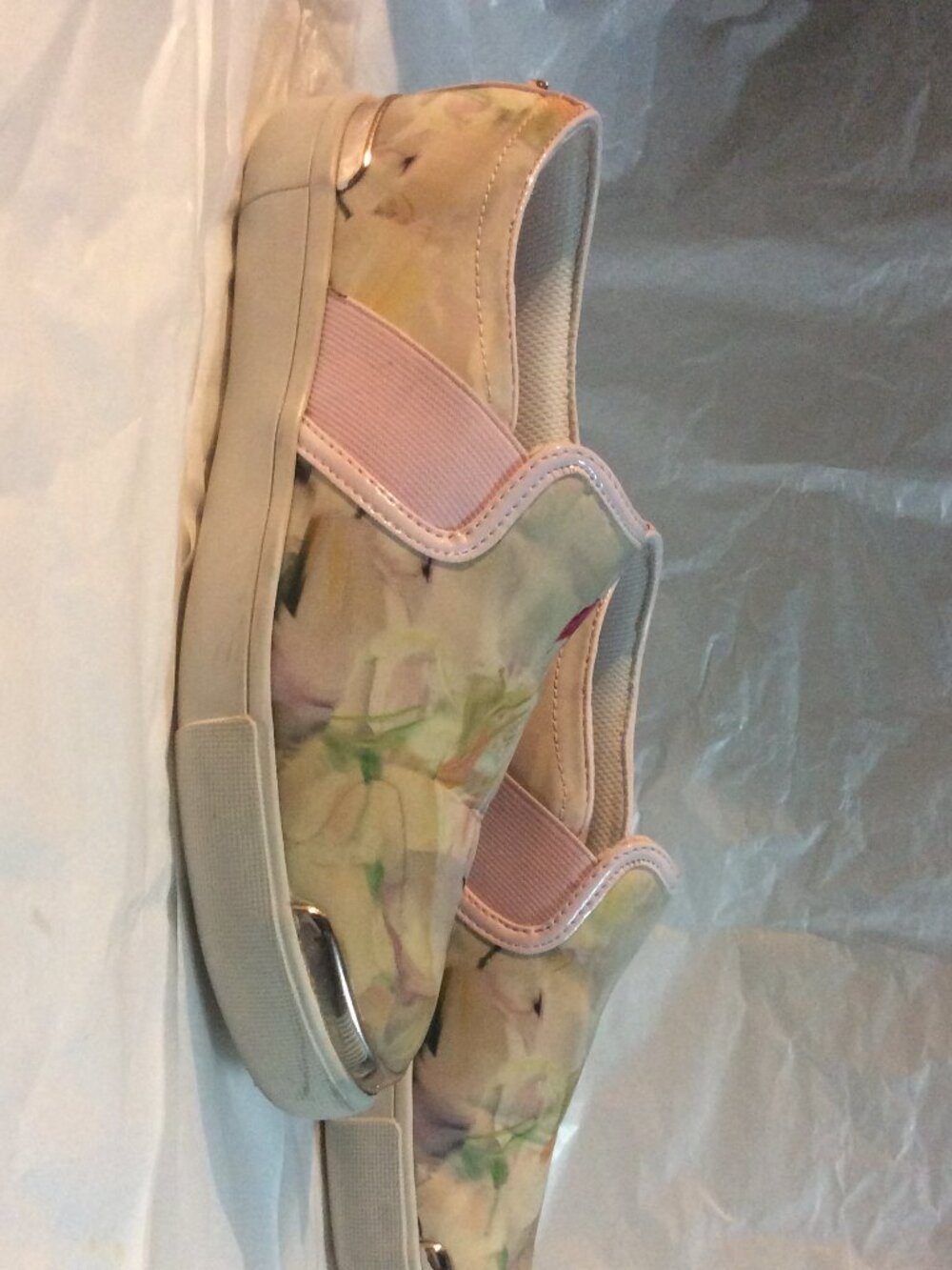 Ted Baker Floral Laulei Slip-On Sneakers Size 6